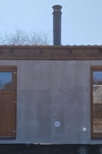 mobilheim celoroční - komín a přívod vzduchu